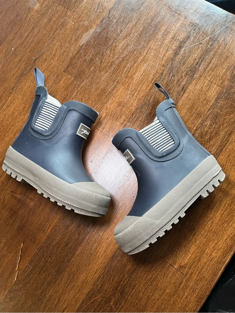 Pehr Toddler Kids 7 Waterproof Navy and Taupe Lined Rain Boots